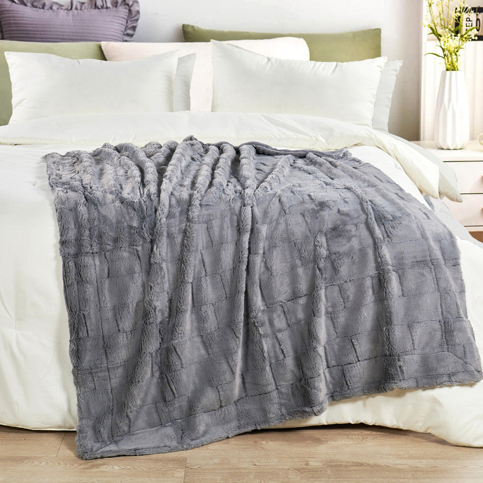 Kasaya Jumbo Jacquard Supersoft Faux Fur Throw Blanket, Sharkskin, 60" X 80"