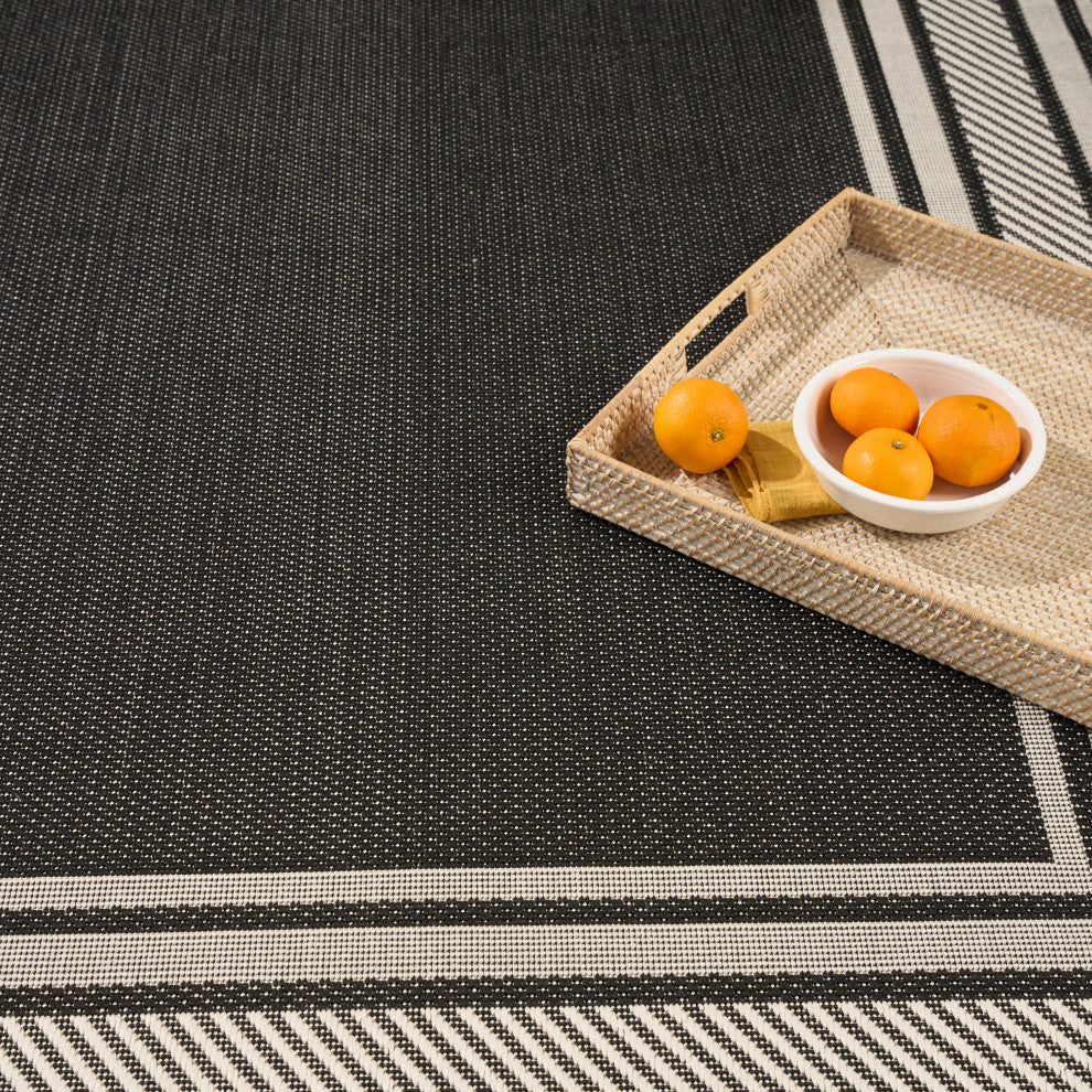 Nourison Horizon Indoor/Outdoor 9' x 12' Black Modern Rug