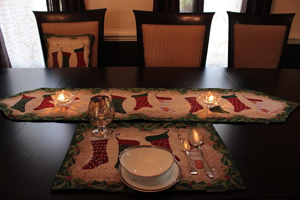 Tache 4-Piece Christmas Holiday Hang My Stockings By The Fireplace Placemat Set