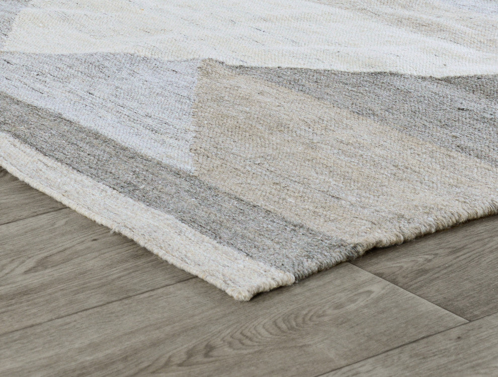 Tierney Indoor Outdoor Handwoven Gray Multi Area Rug, 8x10