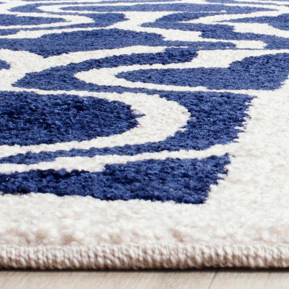 Safavieh Amherst Amt402P Animal Print Outdoor Rug, Navy/Beige, 7'0" X 7'0" Round