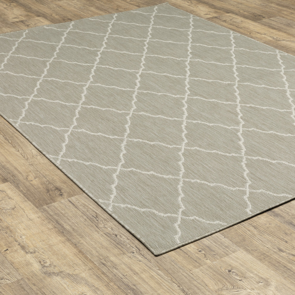 Parlan Lattice Indoor-Outdoor Area Rug, Gray, 9'10"x12'10"