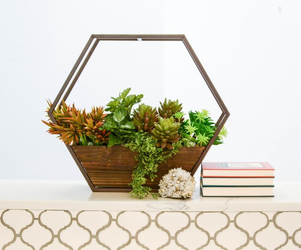 Set Of 2 Hexagon Wood And Metal Framing Wall Hanging Planters W/ Hard Liners