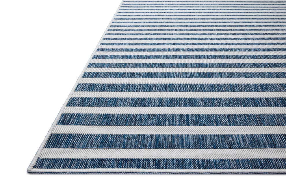 Loloi Easton Denim / Ivory 6'-7" x 9'-4" Area Rug