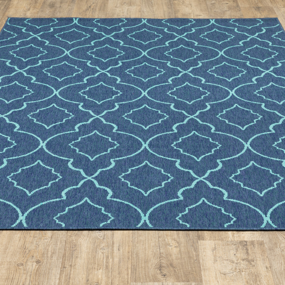 Madelina Lattice Navy and Blue Indoor or Outdoor Area Rug, 6'7"x9'6"
