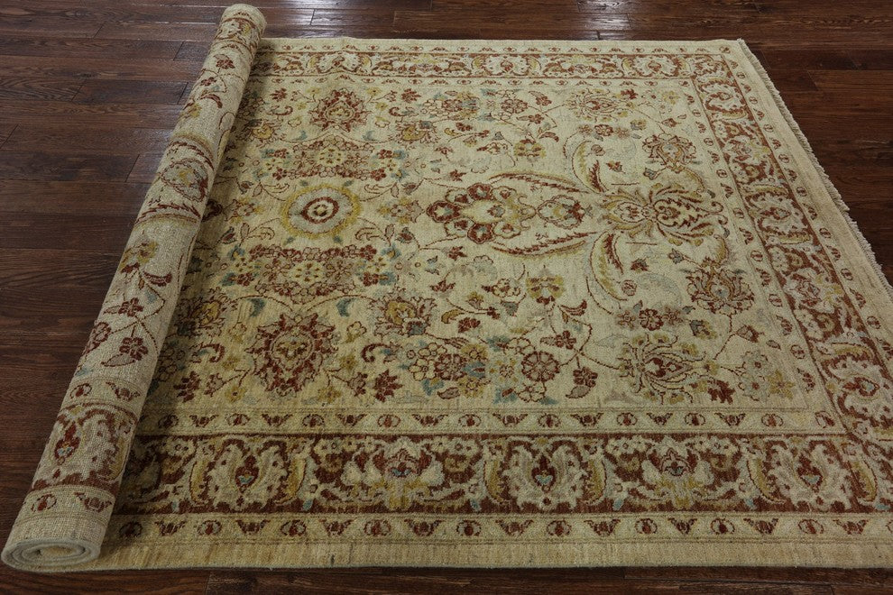 Floral Ivory Oushak Chobi Hand-Knotted Wool Rug, 6'x9'
