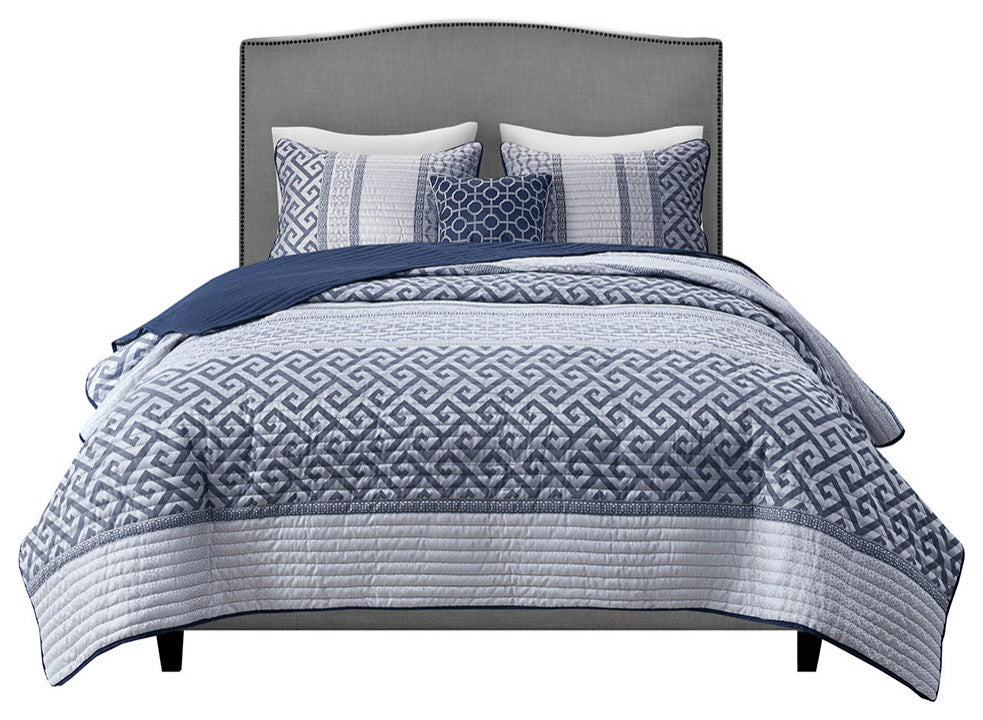 Madison Park Bennett 4 Piece Jacquard Quilt Set With Throw Pillow, Navy