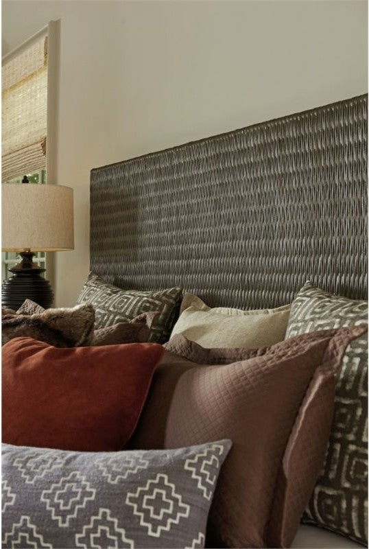 Driftwood Isle Woven Platform Bed 6/6 King