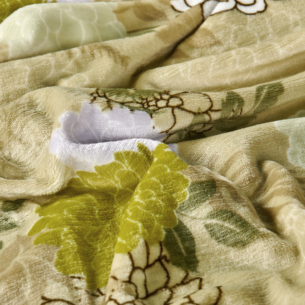 Floral Printed Flannel Throw, Hydrangea