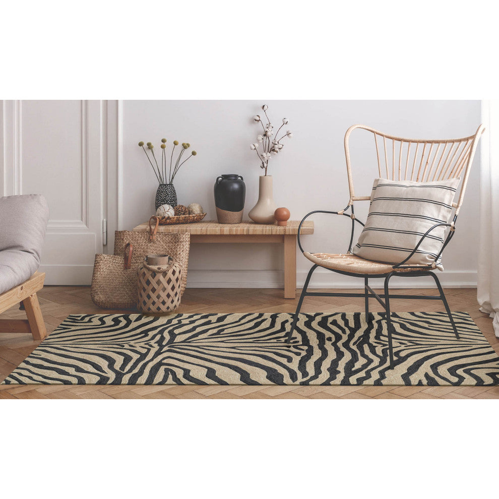 Ravella Zebra Indoor/Outdoor Rug, Black, 3'6"x5'6'