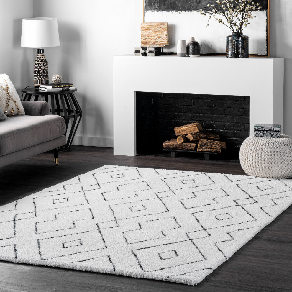 Nuloom Hand Tufted Beaulah Shag Contemporary Area Rug, White 5'x8'
