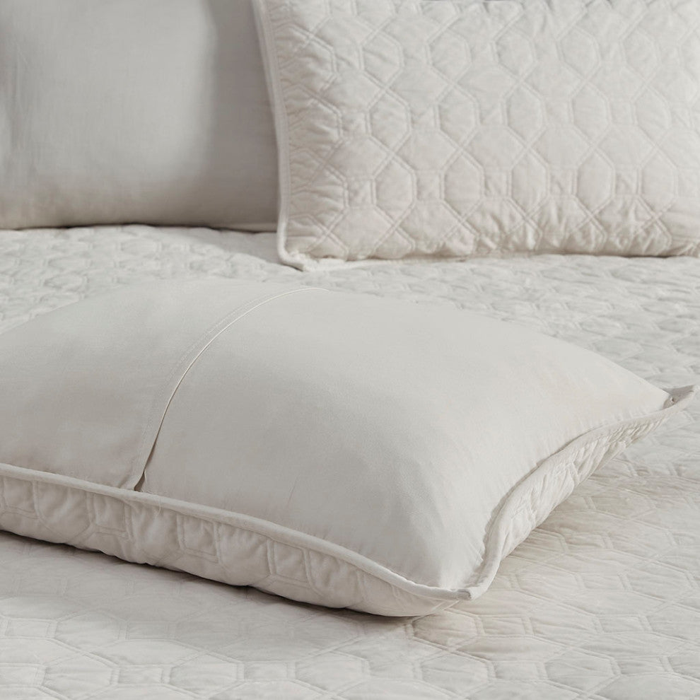 Madison Park Harper 3 Piece Velvet Quilt Set, Ivory