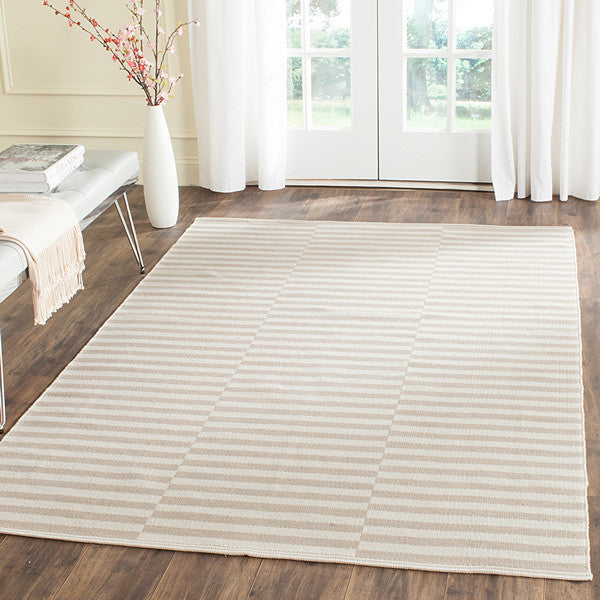 Safavieh Montauk Mtk715E Striped Rug, Ivory/Light Grey, 4'0" X 6'0"