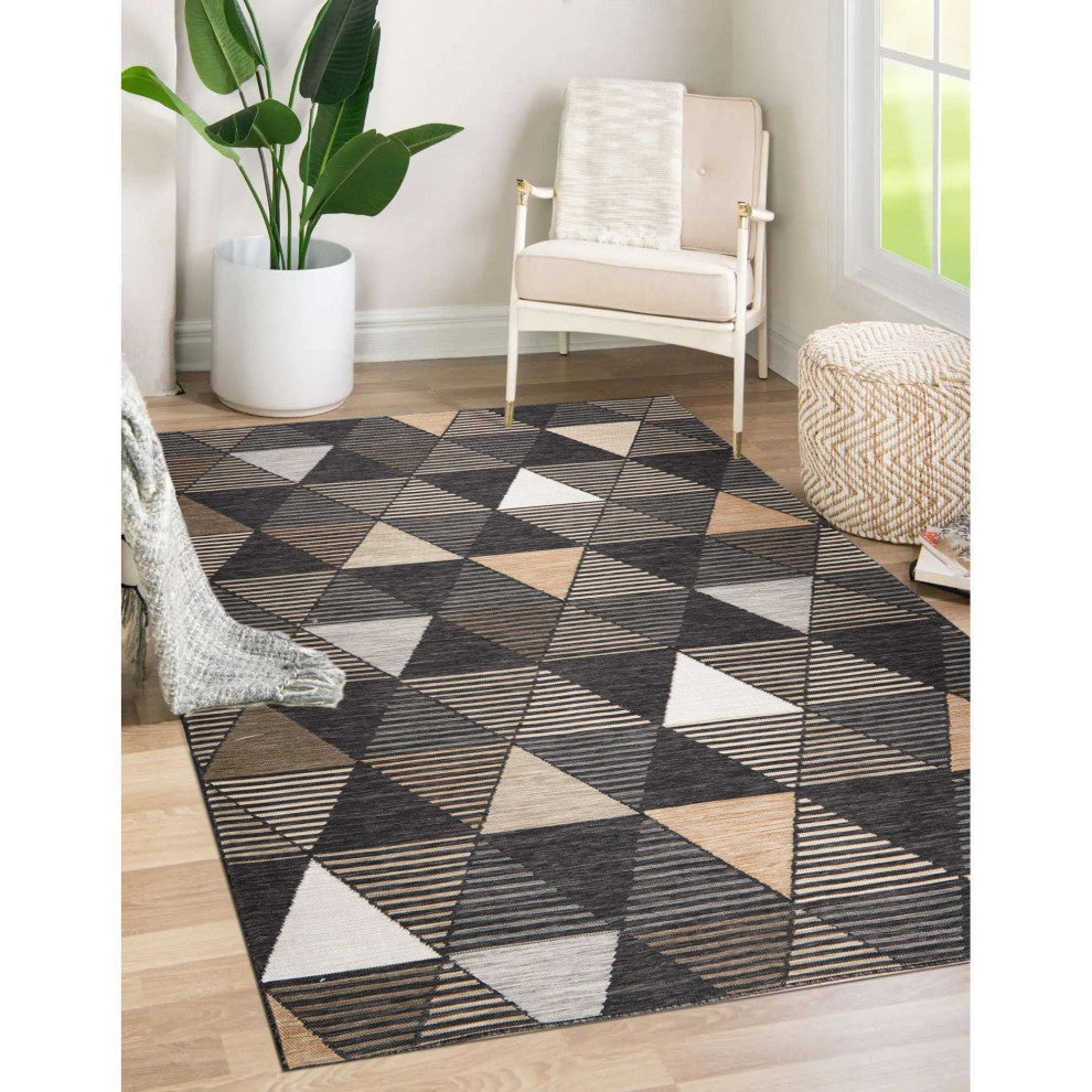 Plaza Triangles Reversible Indoor/Outdoor Area Rug, Charcoal, 5'3"x7'3"