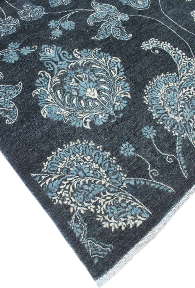 Fine Chobi Hafeez Gray/Ivory Rug, 8'x10'5