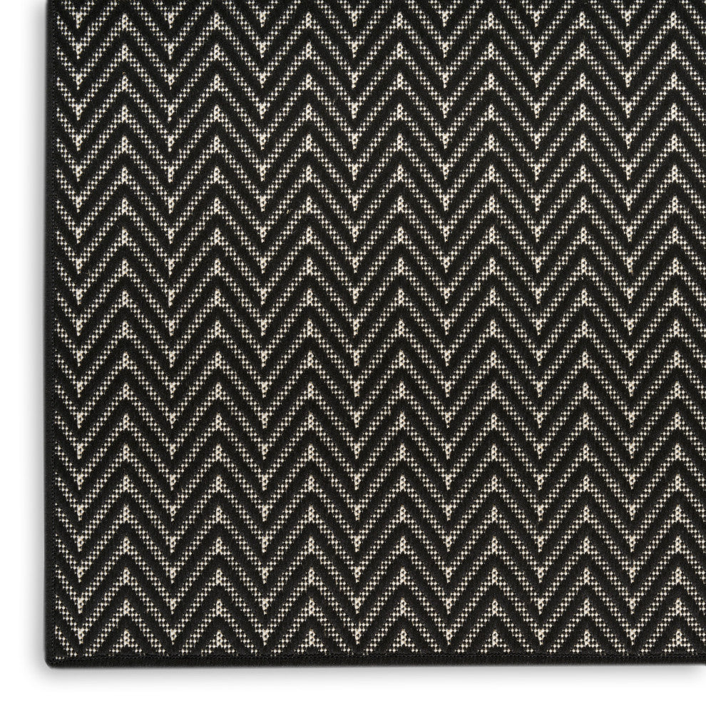 Nourison Horizon Indoor/Outdoor 2'2" x 8' Black Modern Rug