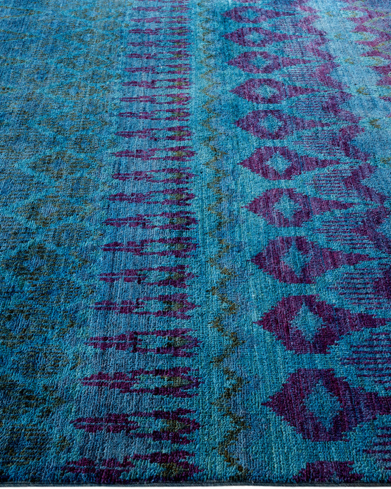 Fine Vibrance, One-of-a-Kind Hand-Knotted Area Rug Blue, 6' 0" x 8' 10"