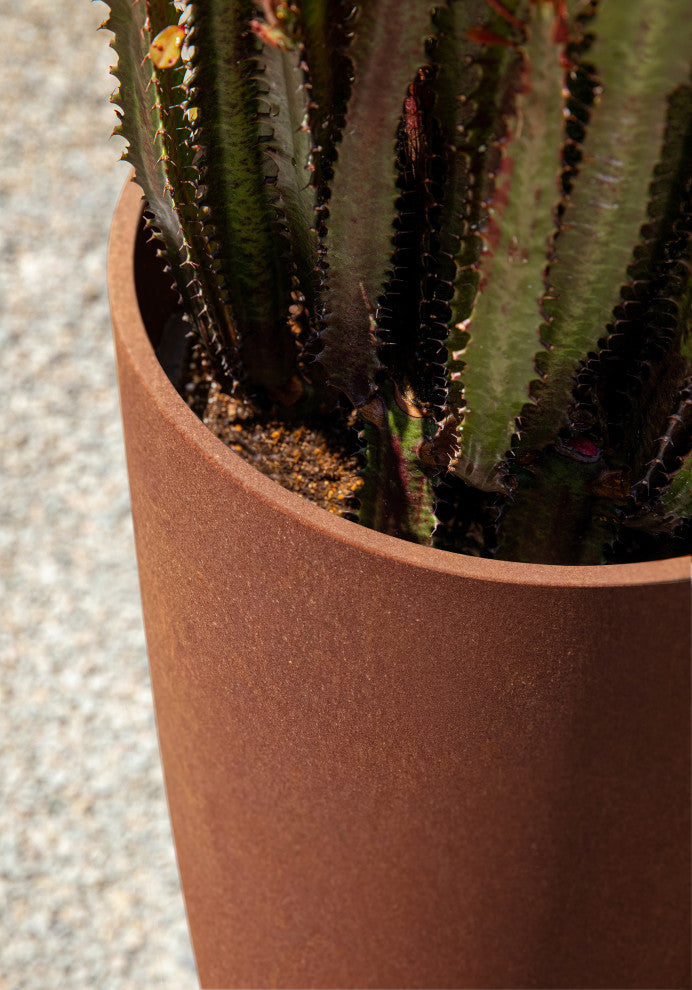 Veradek Patina Series Selena Planter Rust, Rust, 28", 2 Pack