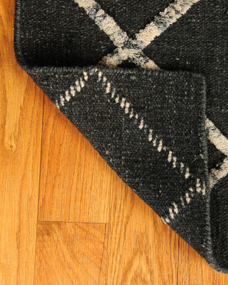 "Centre" Morrocan Wool Rug, 100% Natural Fiber, Hand Woven, 4' X 6'