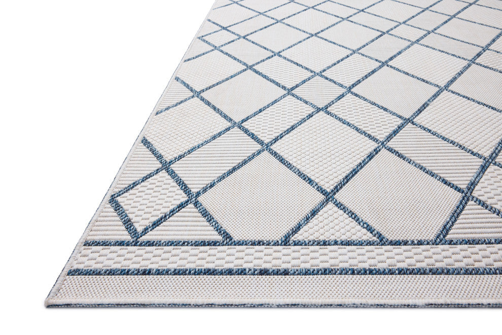 Loloi Easton Ivory / Denim 4'-0" x 6'-0" Accent Rug