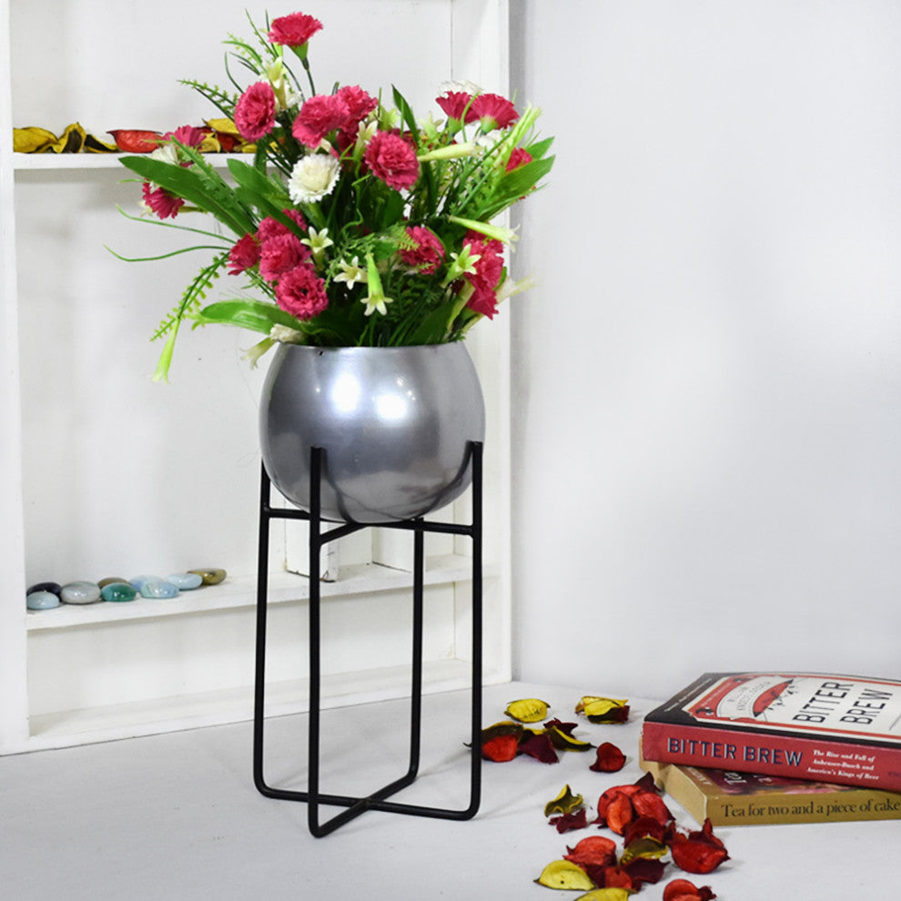 Handmade 100% Iron Round Modern Planters Pot, Silver
