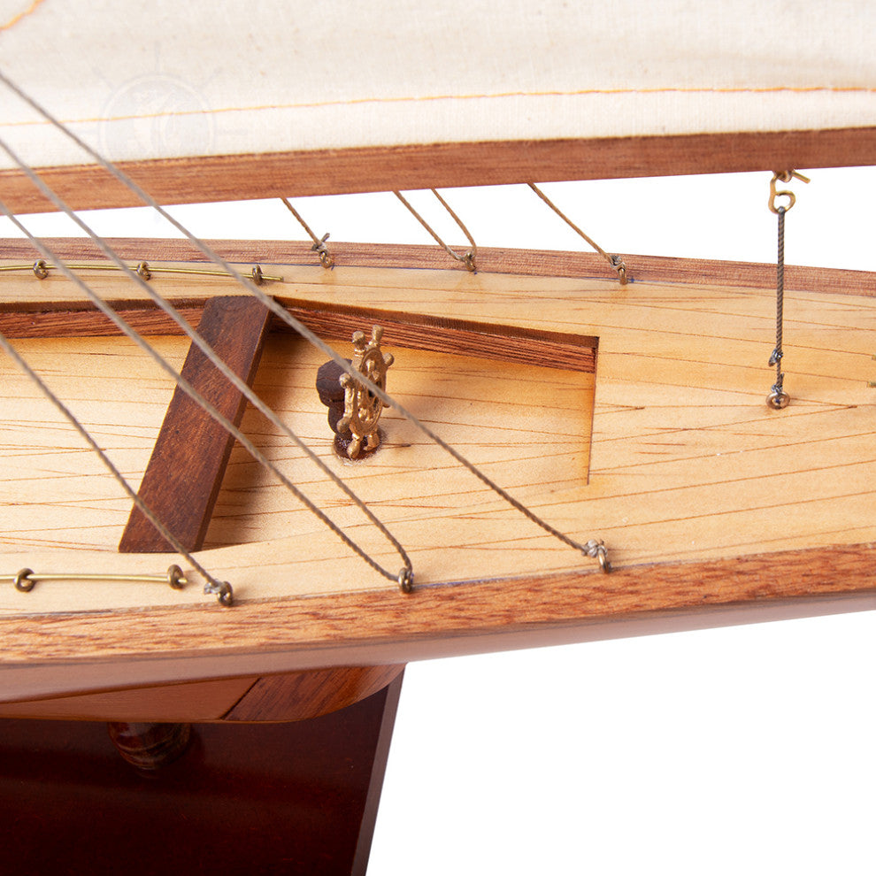 Columbia Sm Wooden model sailing boat