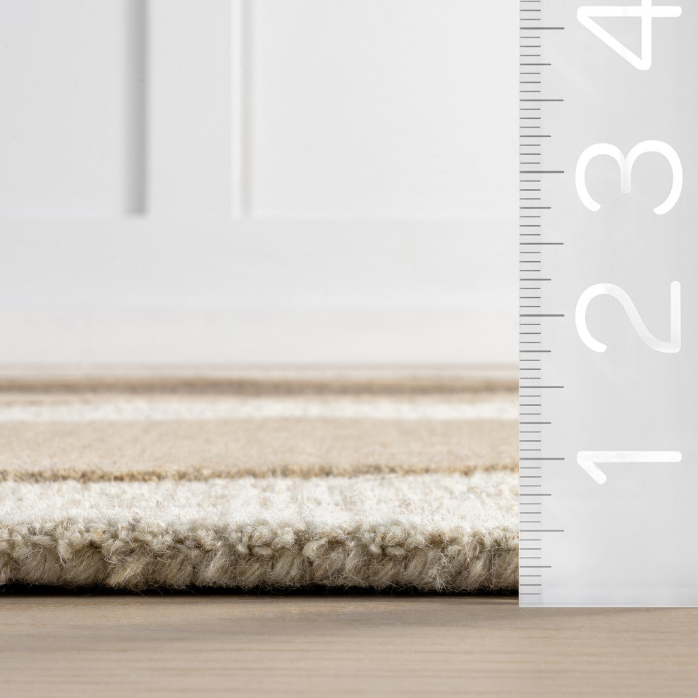 Dolpo Wool Area Rug, Beige 5'x8'