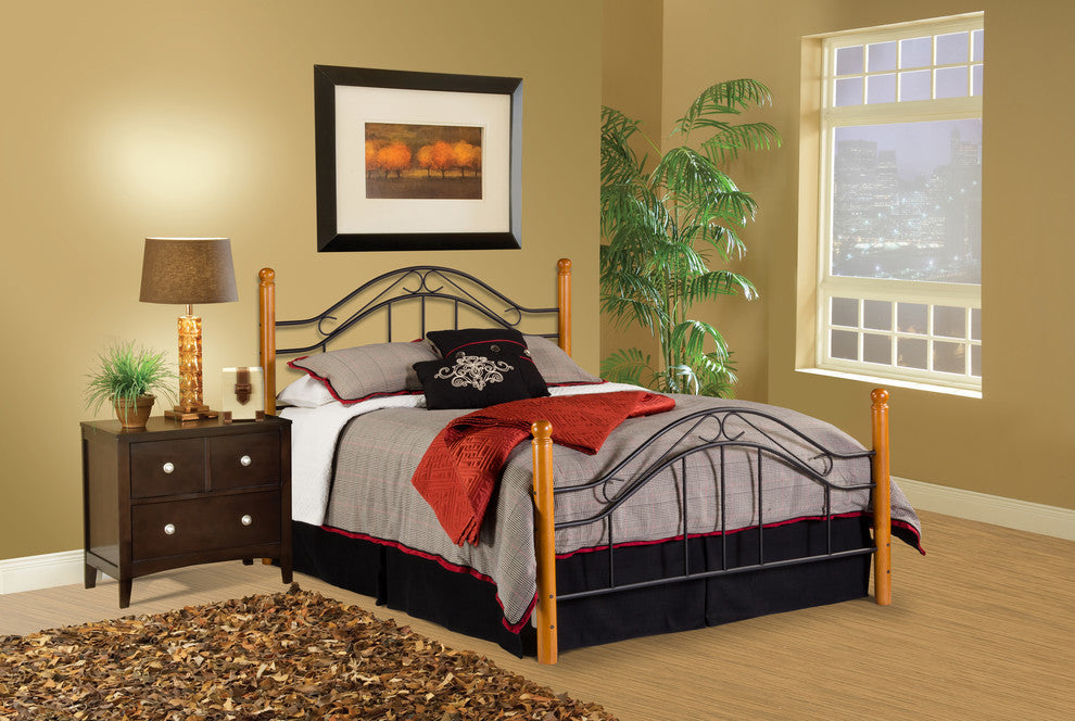 Winsloh Twin Bed Set, Rails Not Included