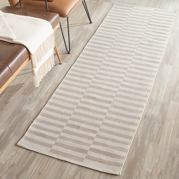 Safavieh Montauk Mtk715E Striped Rug, Ivory/Light Grey, 4'0" X 6'0"