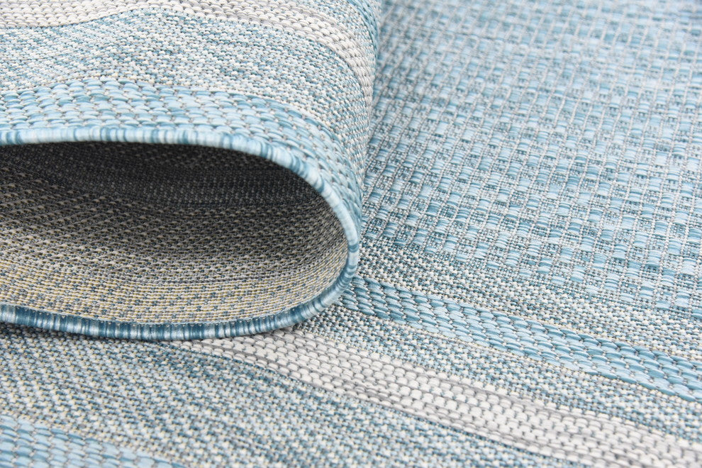 Unique Loom Aquamarine Soft Border Outdoor 5' 0 x 8' 0 Area Rug