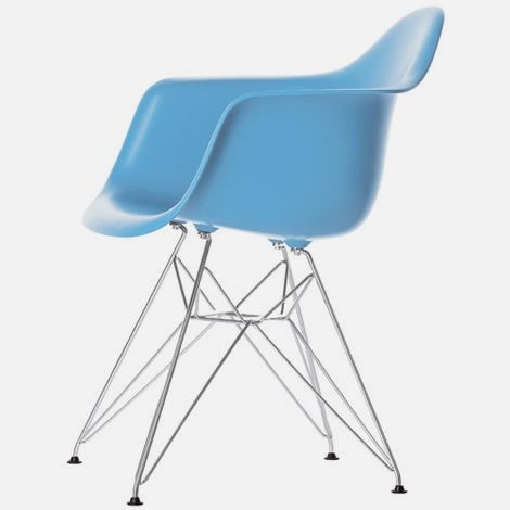 Eiffel Molded Wire Base Arm Chair, Blue