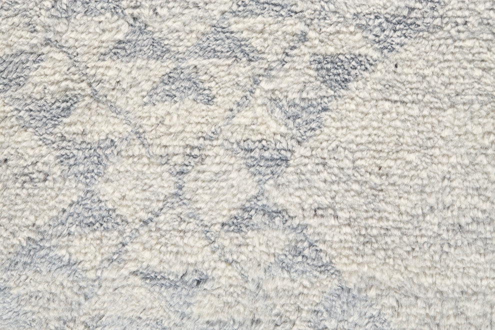 Weave & Wander Bahar Rug, Ice, 2'6"x8'