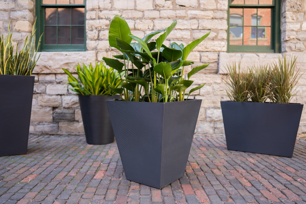 Pro Series Linear Grooved Planter, 30", Black