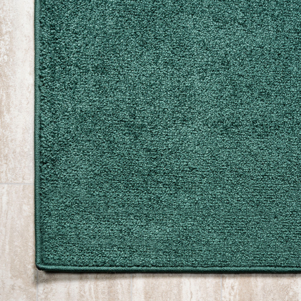 Haze Solid Low-Pile Runner Rug, Emerald, 9 X 12