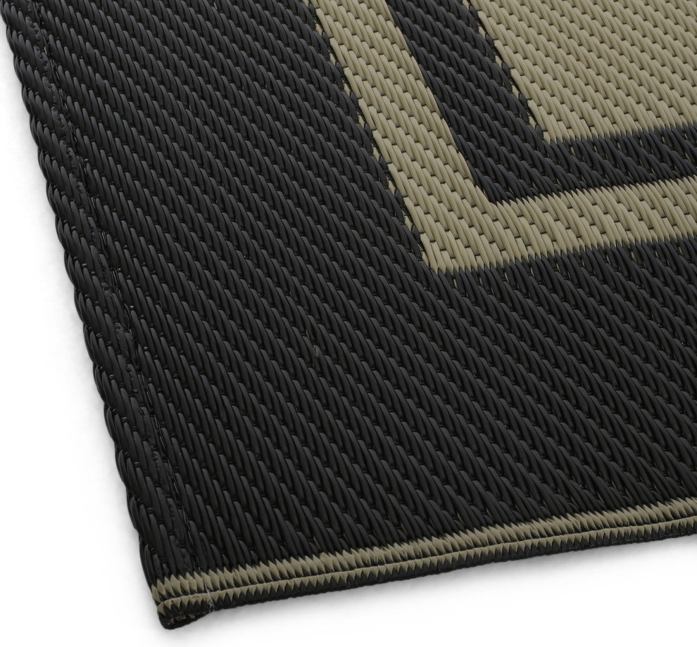 Bridgeport Outdoor Modern Scatter Rug