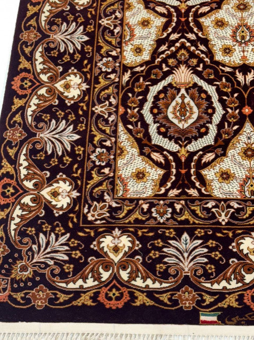 Fine Hand Knotted Persian Silk & Wool Isfahan 3'4"x5'