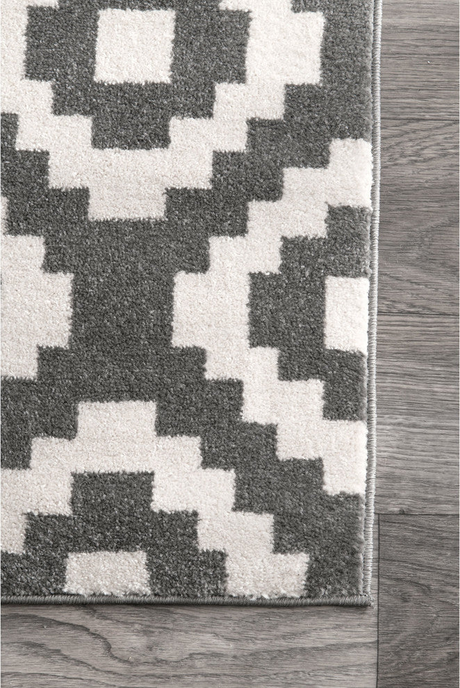 Bird Eye Area Rug, Gray, 5'3"x7'7"