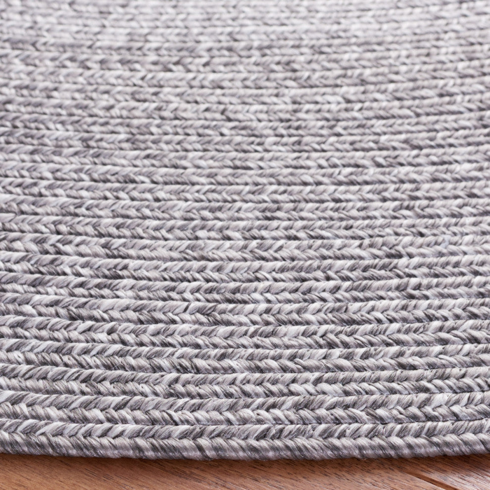 Safavieh Braided BRA220 Rug Machine-Washable, Grey, 4'x6' Oval