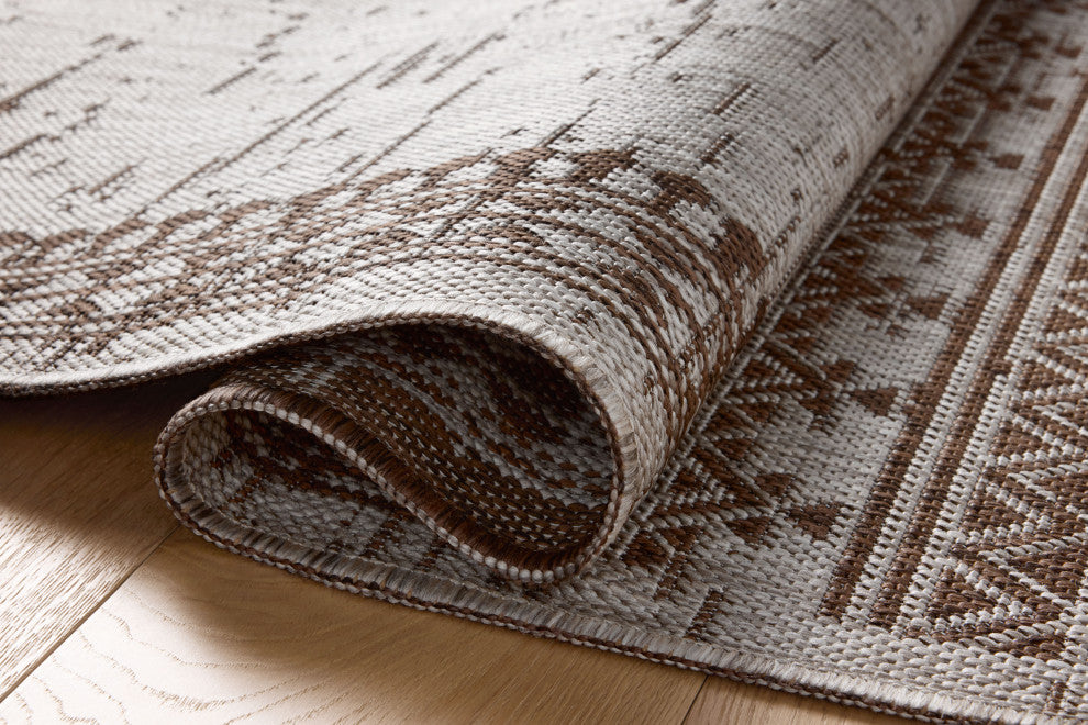 Loloi Easton Coffee / Dove 2'-3" x 3'-9" Accent Rug