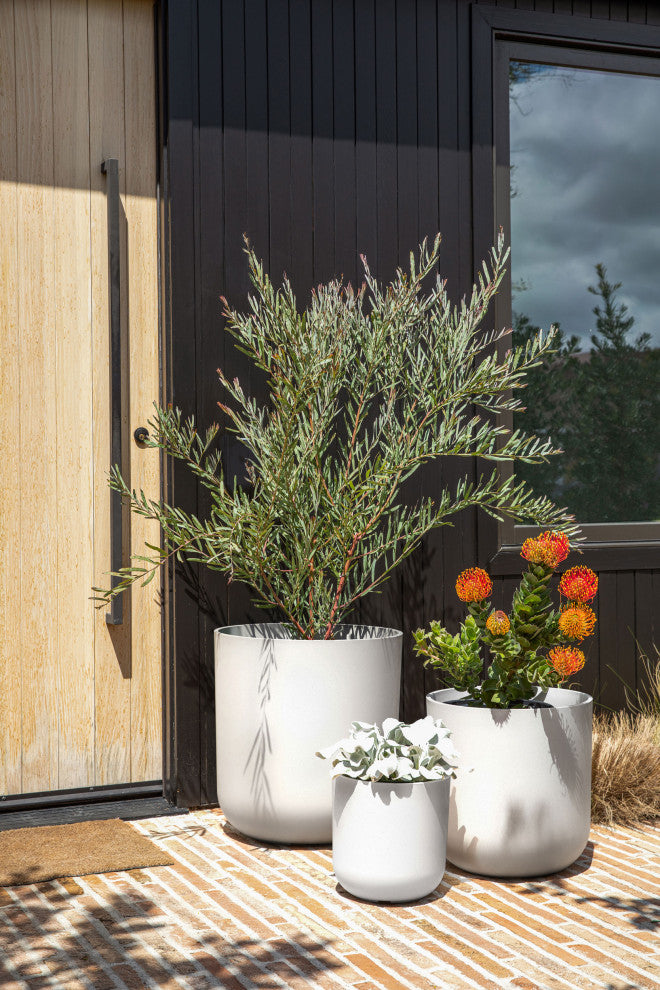 Veradek Mason Series Kona Planter Set of 3 Cluster, White