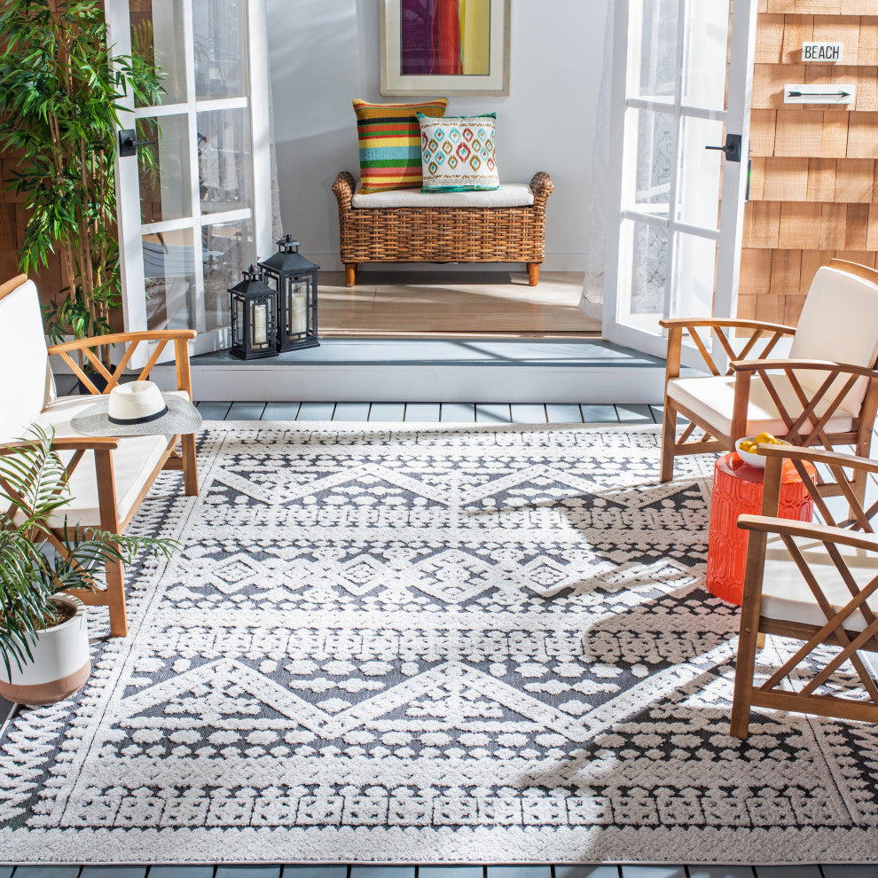 Safavieh Cabana Collection CBN658 Indoor-Outdoor Rug
