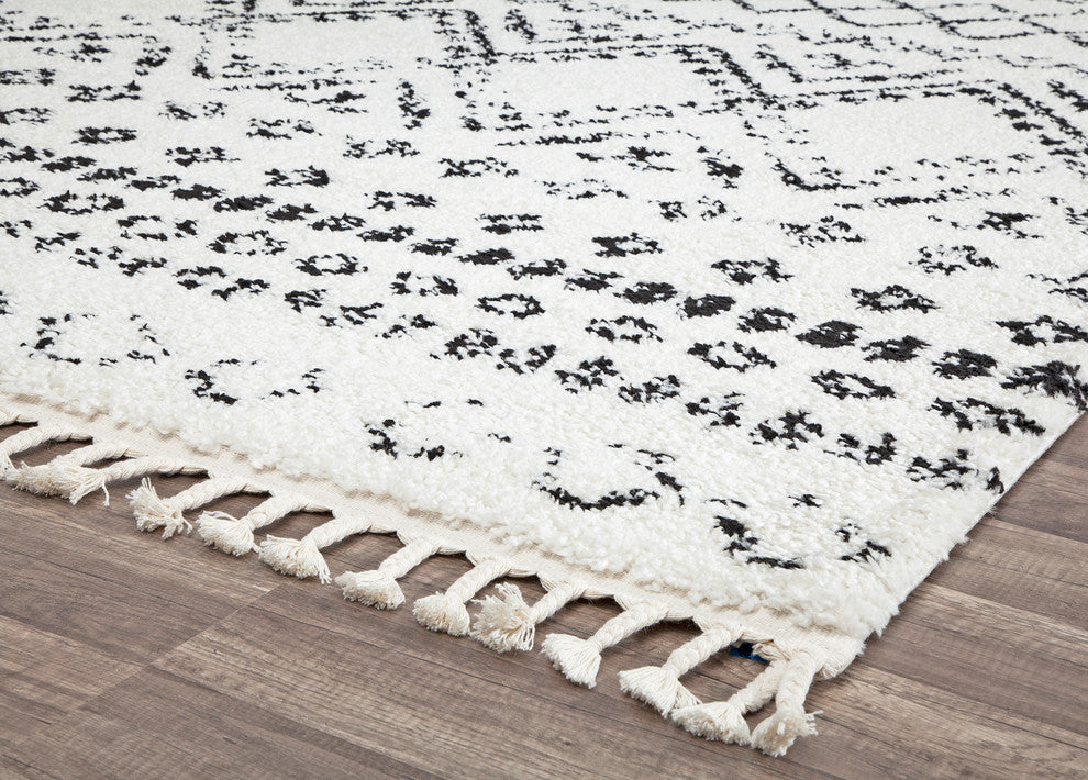 Moon Moroccan Tribal Shag Soft Touch Area Rug, Whisper White, 8' X 10'
