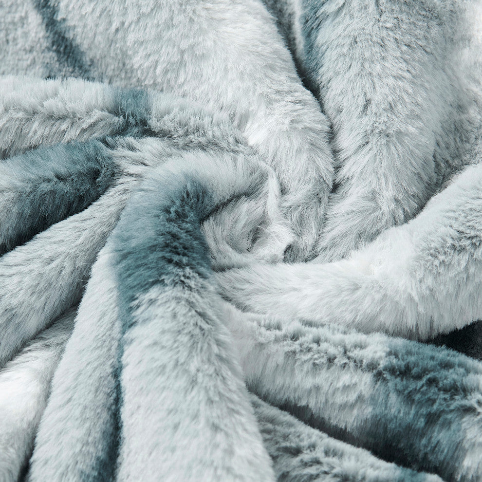 Amanda Stripe Faux Fur 2 Piece Pillow Shell Sets, Pearl Blue, 20"x20"