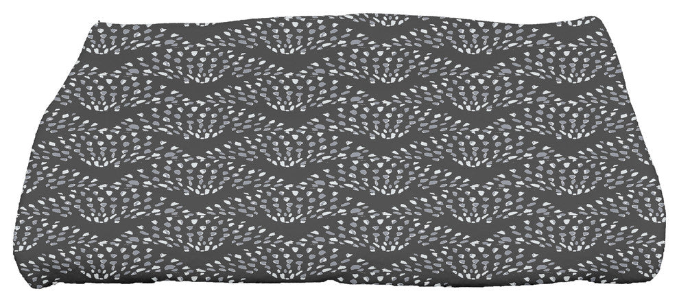 Fan Dance 28"x58" Black Geometric Bath Towel