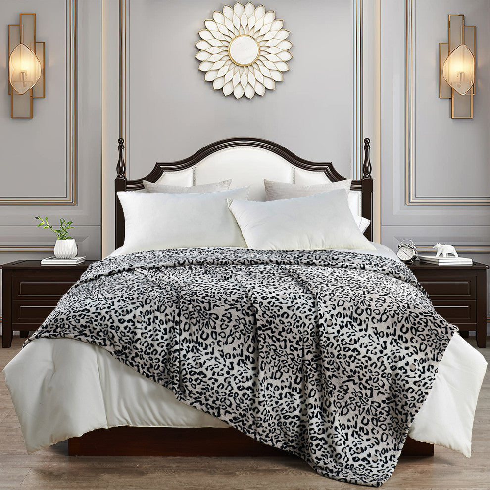 Black White Leopard Safari Flannel Fleece Blanket, Twin