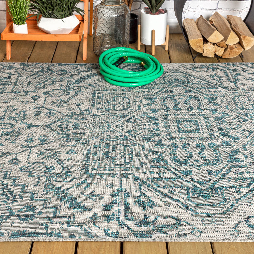 Estrella Bohemian Medallion Textured Weave Indoor/Outdoor Area Rug