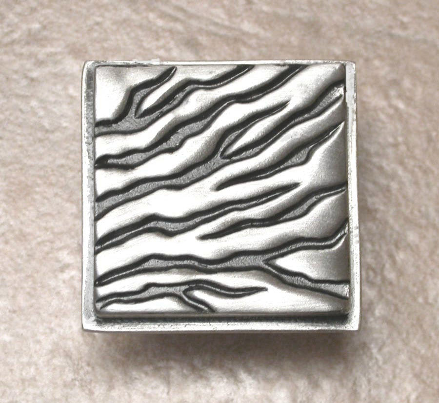 Tiger Stripes Knob, Satin