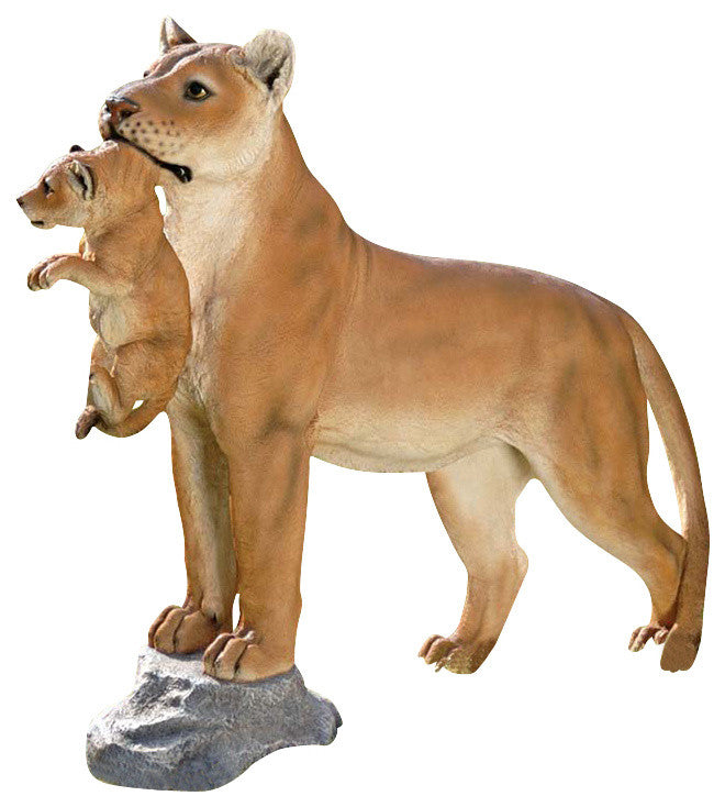 Lioness With Cub Statue