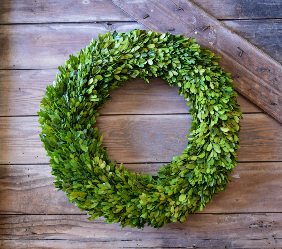 Boxwood Country Manor Round Wreath 20"