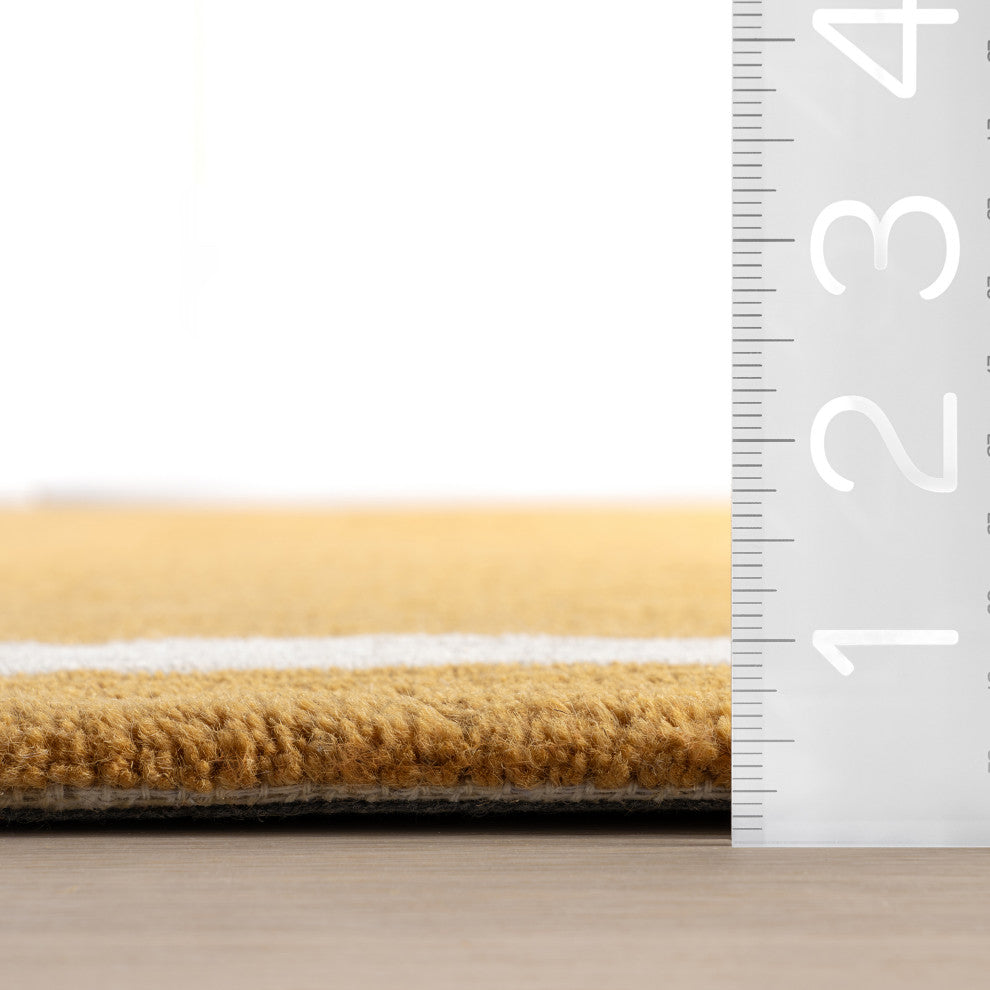 Grace Bordered Wool Area Rug, Golden Yellow 2' 6" x 8'